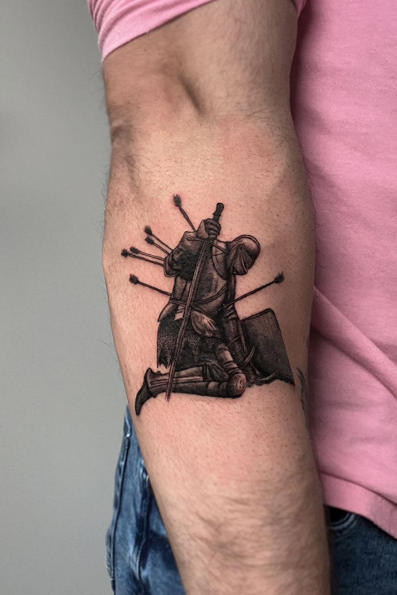 I'm a tattoo artist and recently i had opportunity to tattoo the Knight  himself! : r/HollowKnight