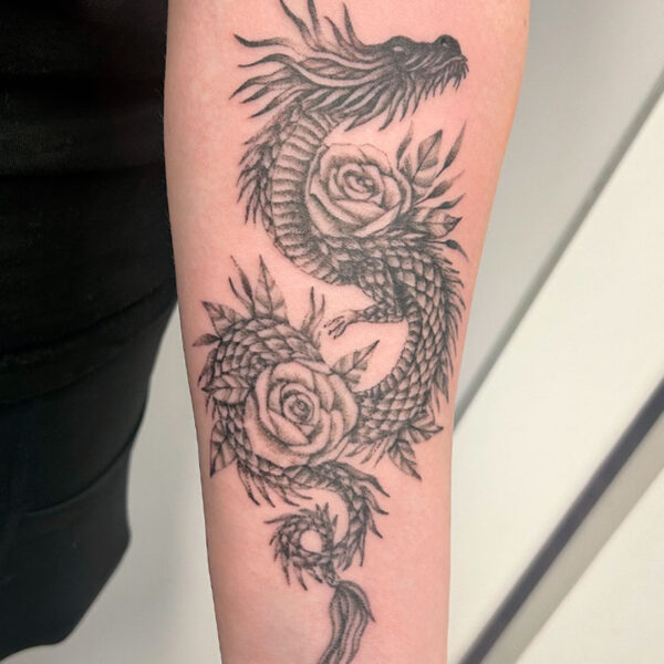 tattoo-dragon-with-flowers