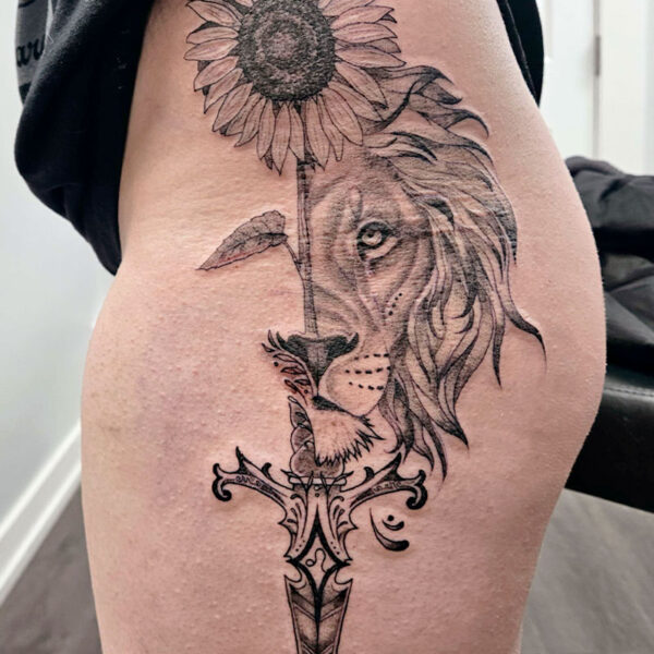 tattoo_lion_dagger_sunflower