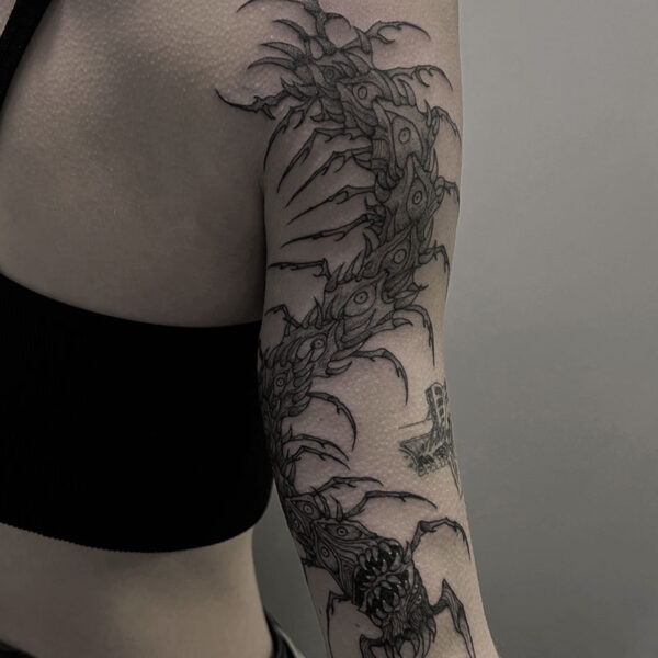 dark_art_tattoo_cetipede_sleeve