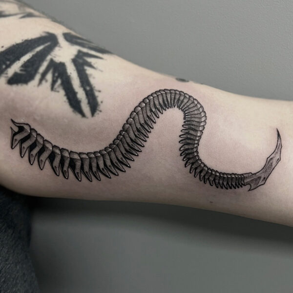 tattoo_mechanical_alien_tail