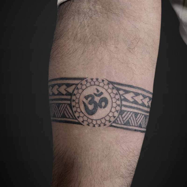 blackwork-tribal-band-tattoo