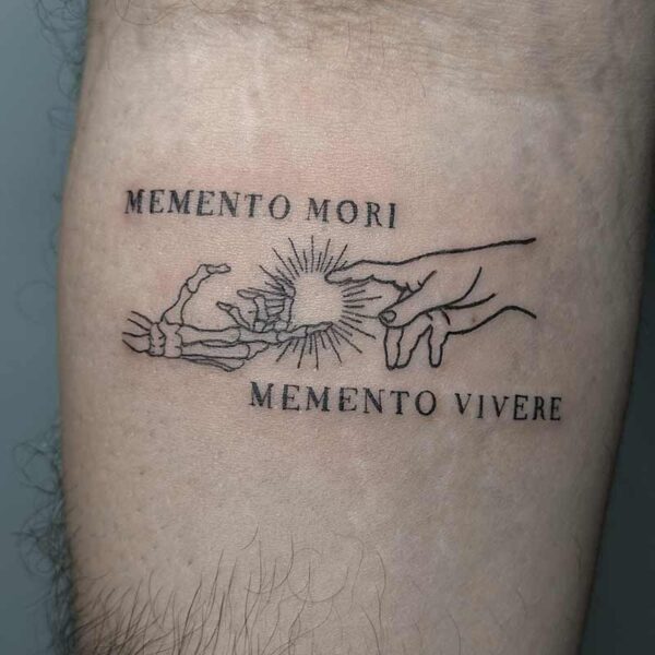 fineline-script-tattoo-momento-mori