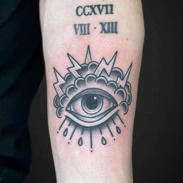 american-trad-tattoo-eye-storm