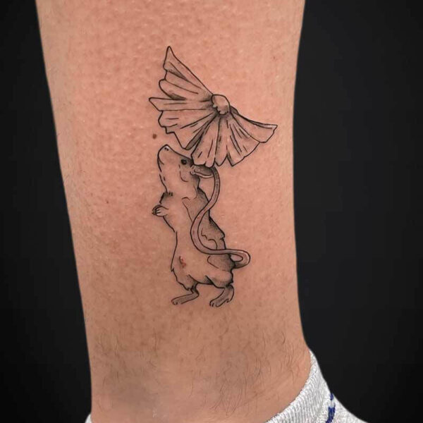 black-grey-tattoo-mouse-flower