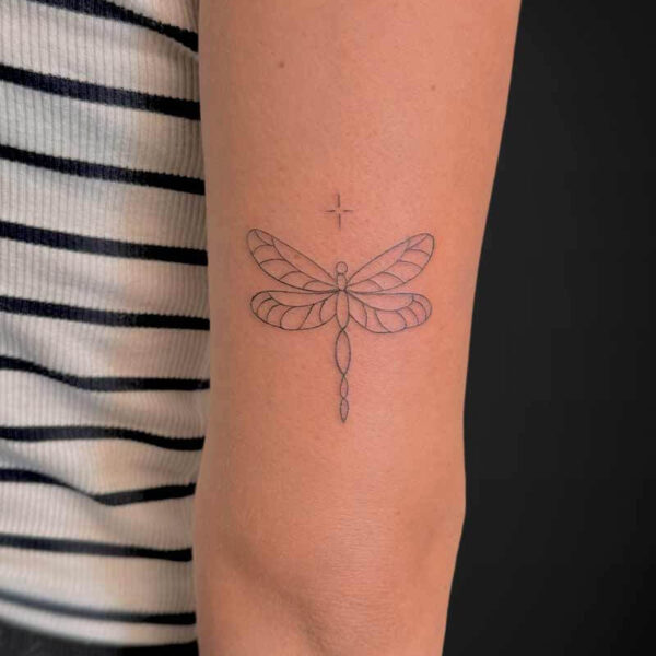 fineline-tattoo-dragonfly-star