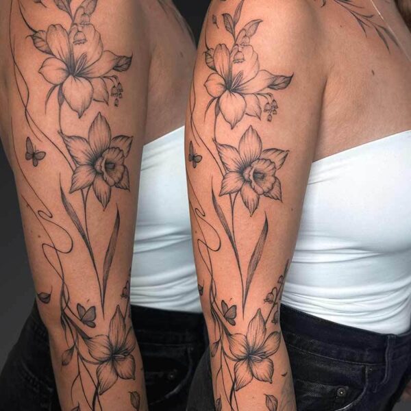 fineline-tattoo-insects-daffodils-flowers