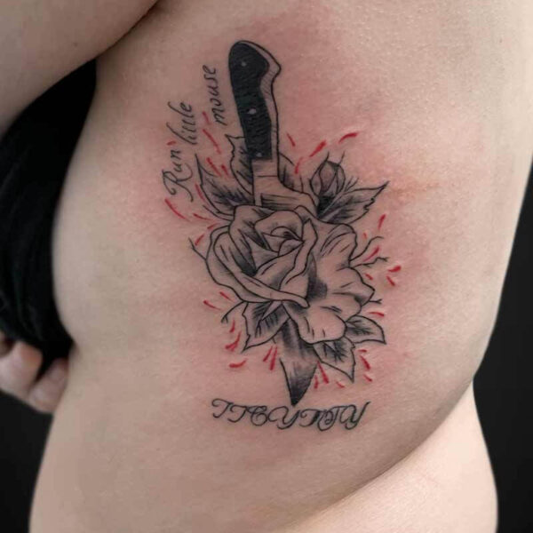 illustrative-tattoo-rose-dagger-script