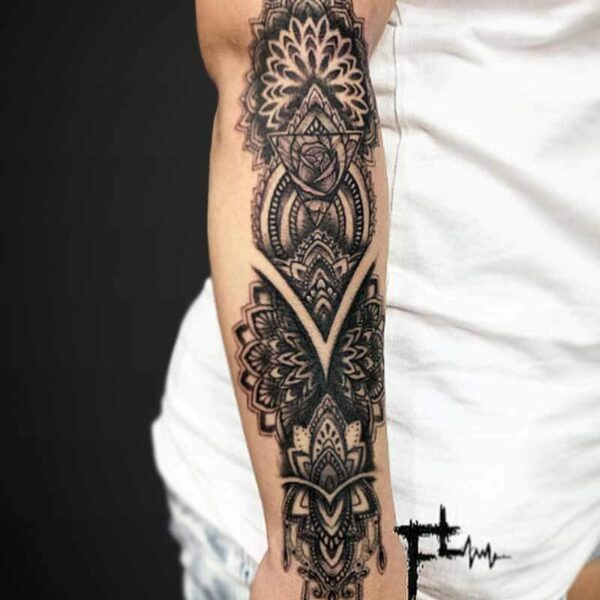 mandala-tattoo-rose-geometric
