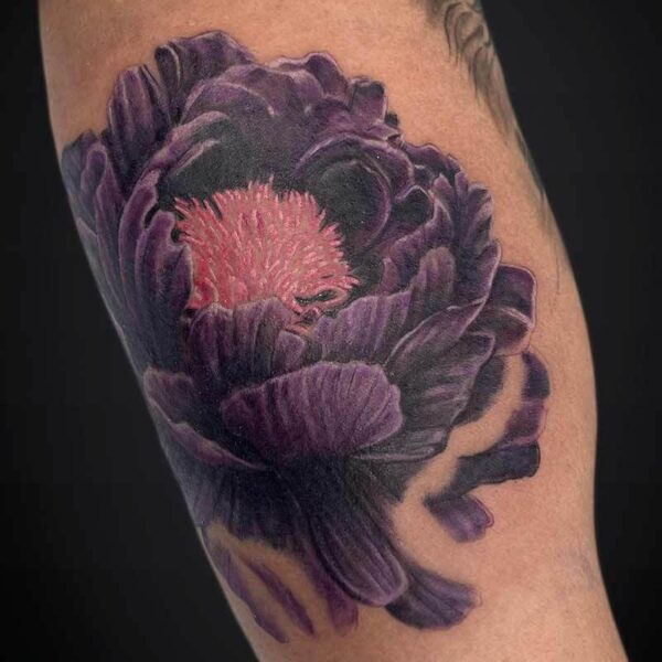 colour-realism-tattoo-purple-flower