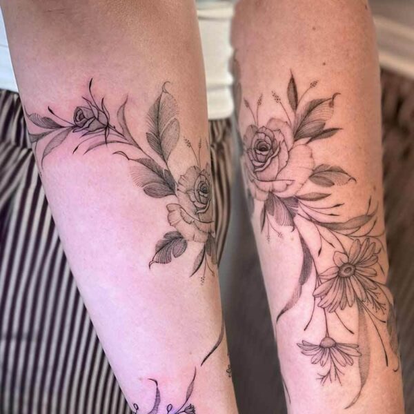 fineline-tattoo-roses-daisies fineline-tattoo-roses-daisies