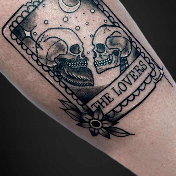 neotraditional-tattoo-tarot-card-lovers