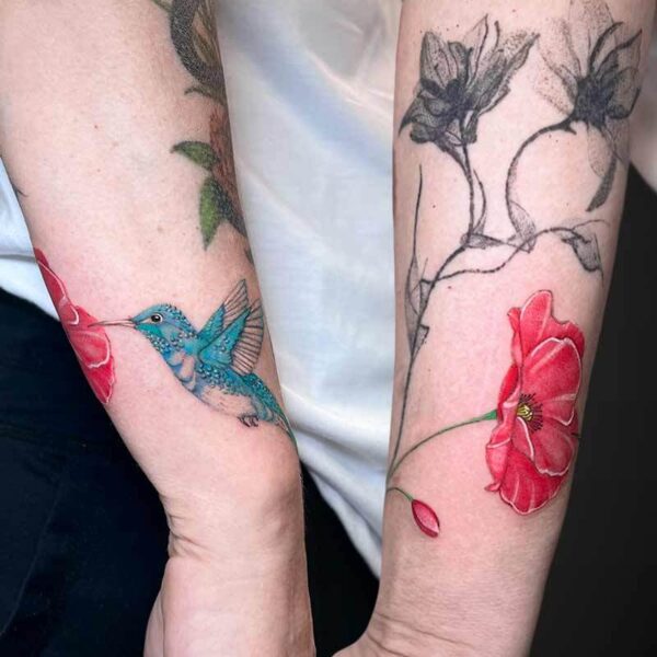 realism-colour-tattoo-poppy-hummingbird realism-colour-tattoo-poppy-hummingbird