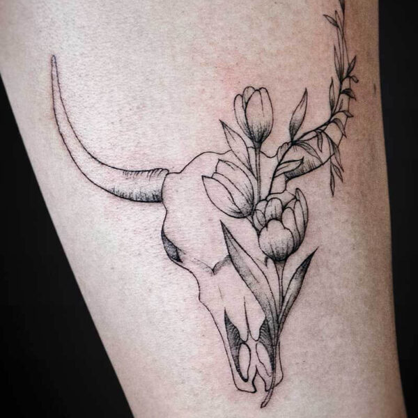 fineline-tattoo-cow-skull-flowers fineline-tattoo-cow-skull-flowers