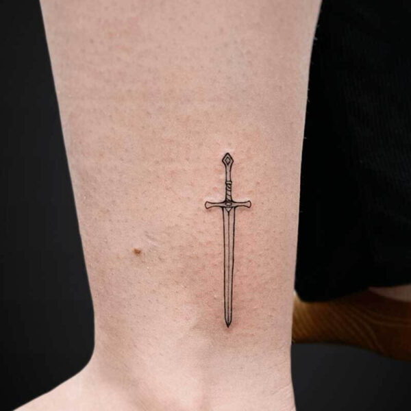 fineline-tattoo-small-sword fineline-tattoo-small-sword