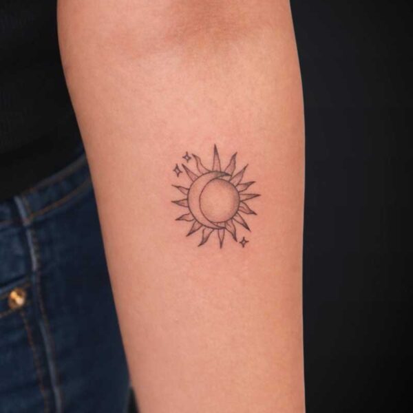 blackgrey-tattoo-sun-moon-stars