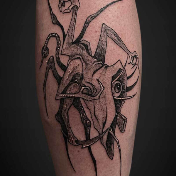 blackwork-tattoo-monster-multiple-arms