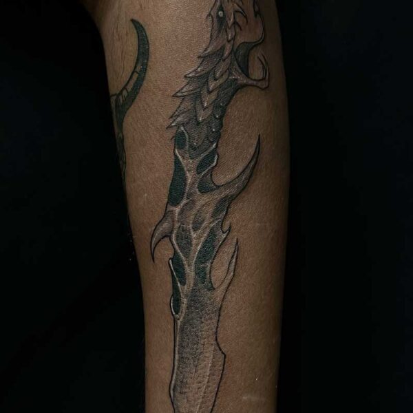 dark-art-tattoo-dragon-dagger