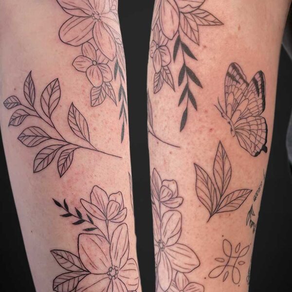 fineline-tattoo-flowers-butterfly-leaves
