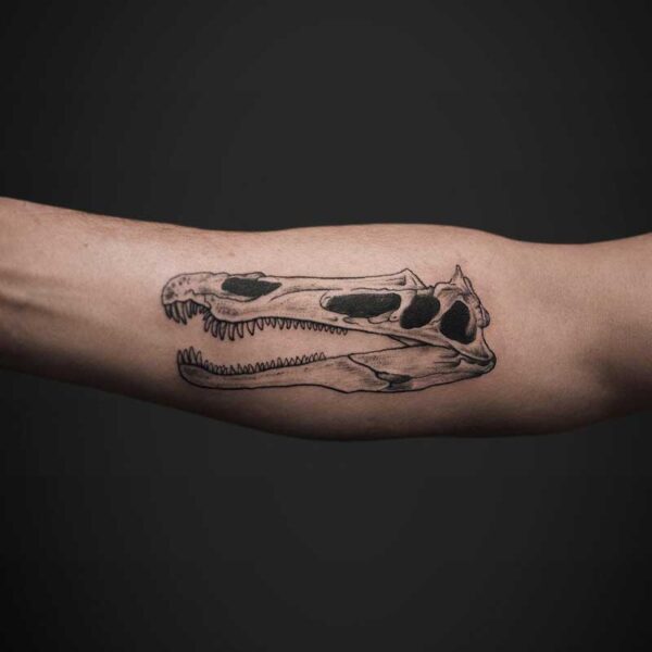 realism-tattoo-dinosaur-skull