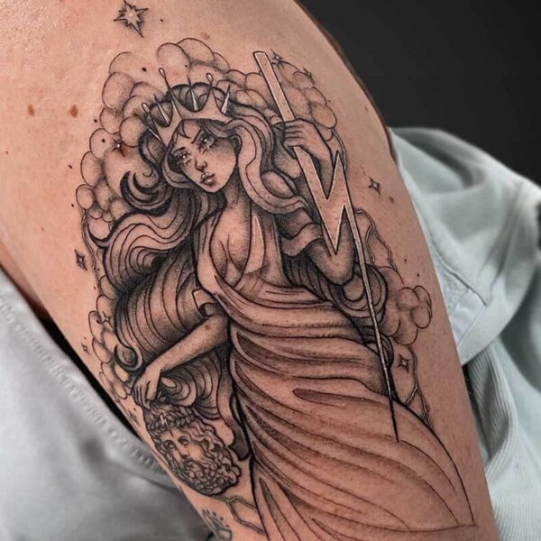 blackgrey-tattoo-woman-Zeus-deaqd