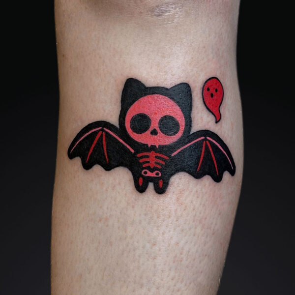 blackwork-tattoo-cartoon-bat-ghost