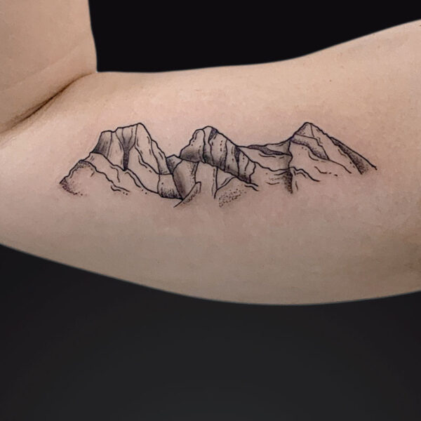 fineline-tattoo-mountains-3-sisters