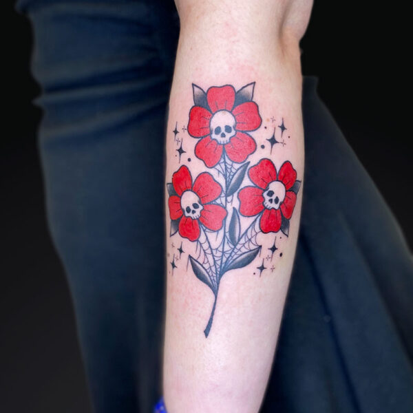 neotraditional-tattoo-skulls-flowers-webs
