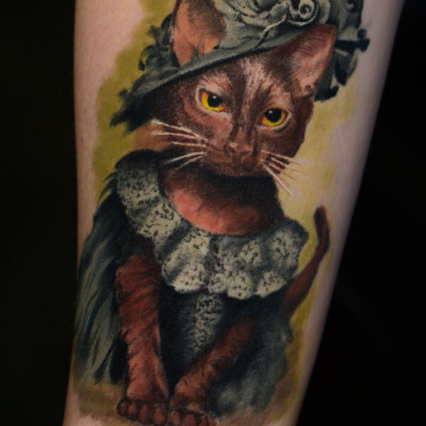 realism-tattoo-cat-dress-hat